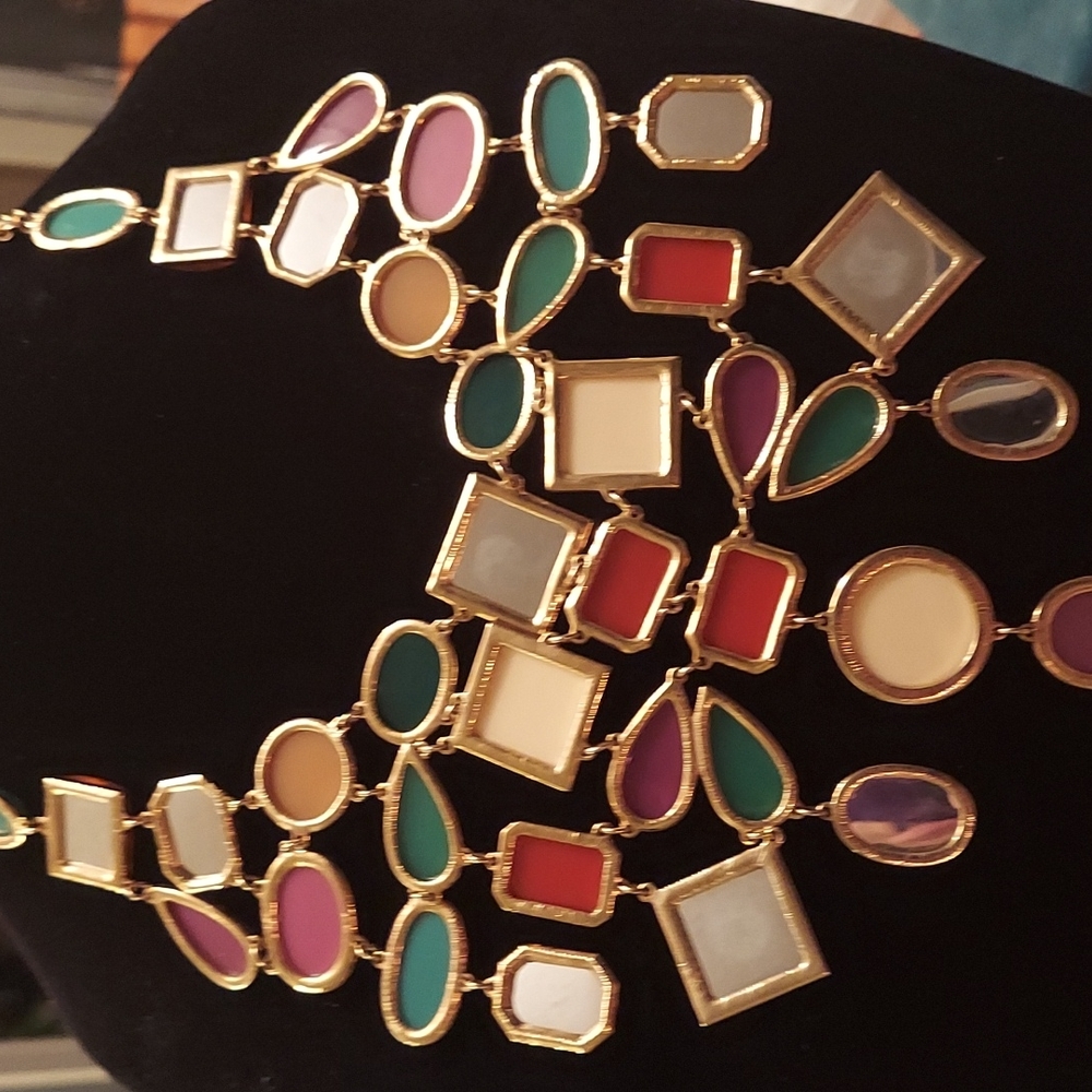 FINAL SALE Collen Lopez bib necklace - Picture 5 of 10